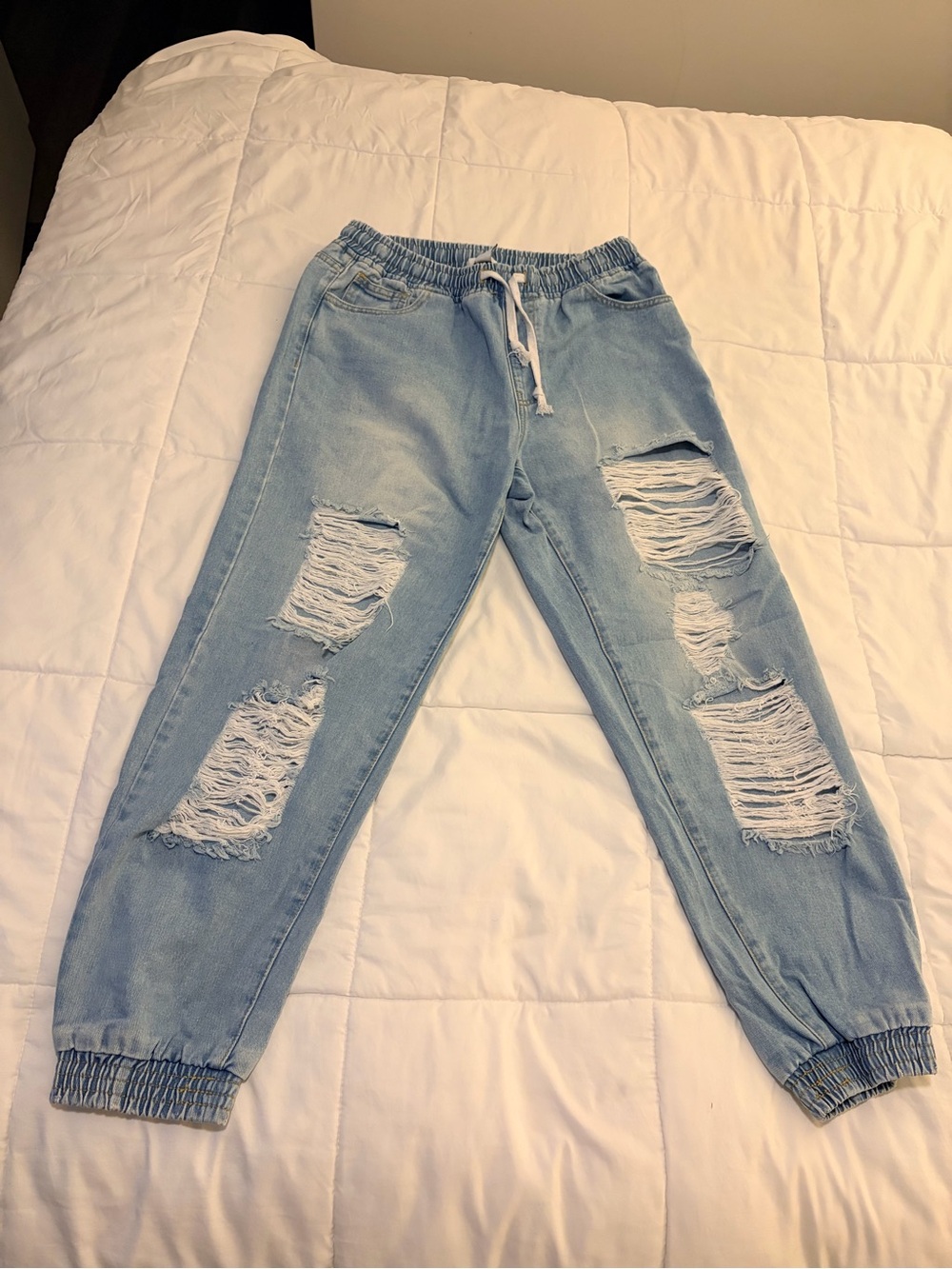 Forever 21 Light Blue Distressed Jogger Jeans